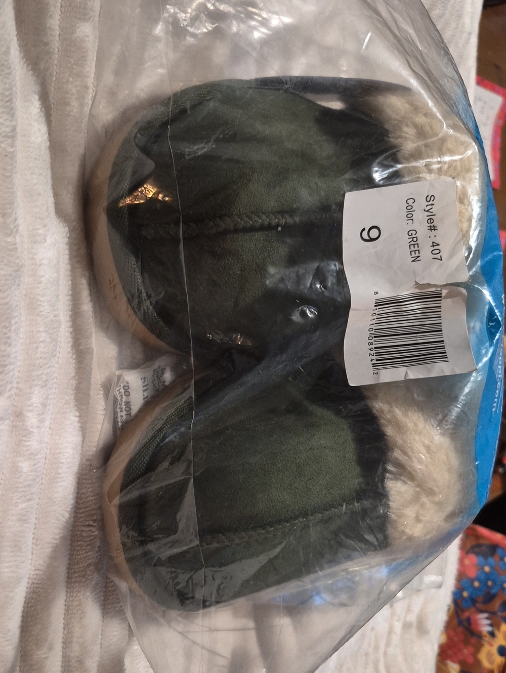 Floopi Cozy Green Women's Fur-Lined Slippers